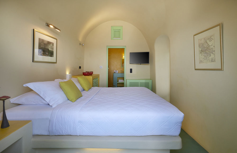 Caldera Cliff Suites 산토리니 외부 사진